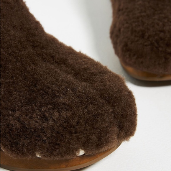 Matisse Sherpa Clogs/ Anthropologie - Picture 2 of 9